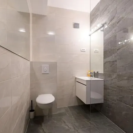 Apartament Marshal Dedinje *